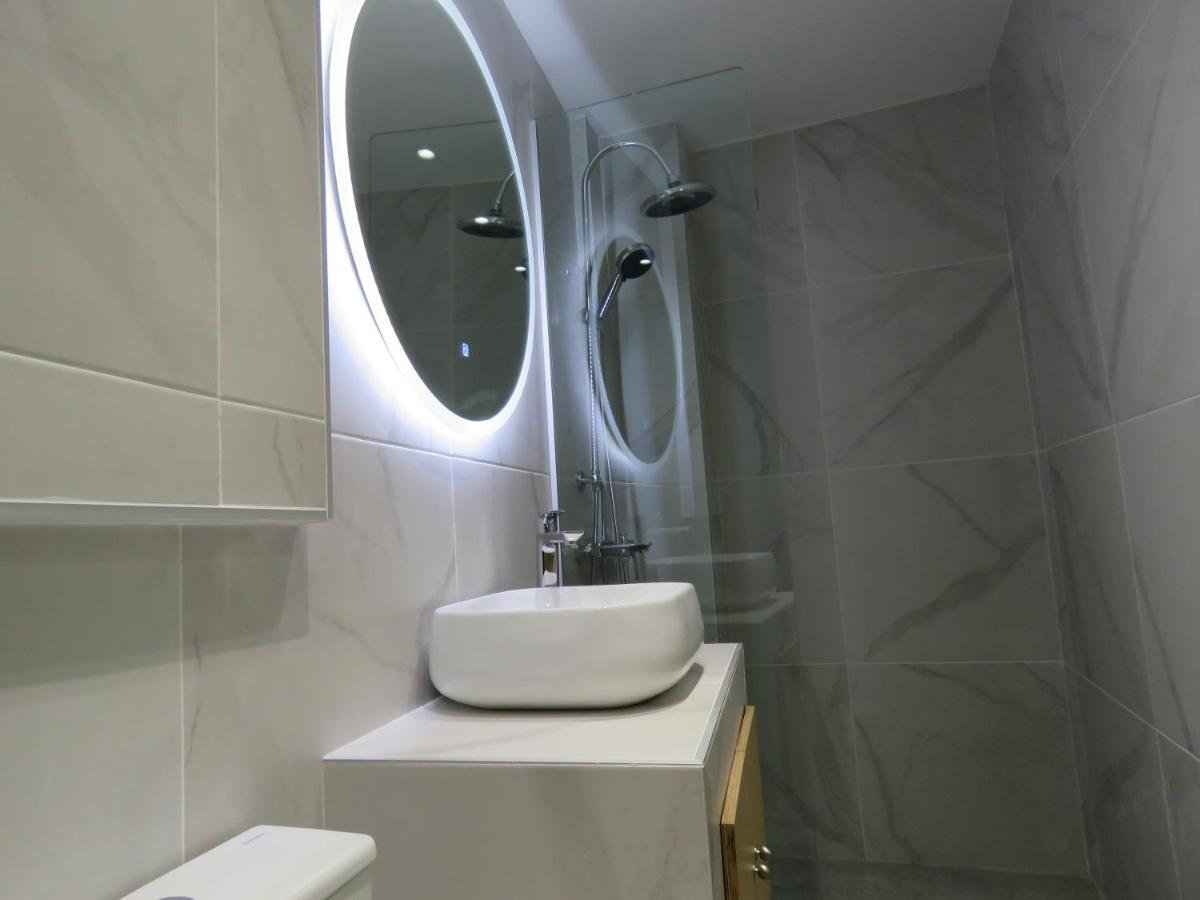 Eros Welcome Stay Downtown Studio - Explore Center By Foot - Close To Helexpo & University เทสซาโลนิกิ ภายนอก รูปภาพ